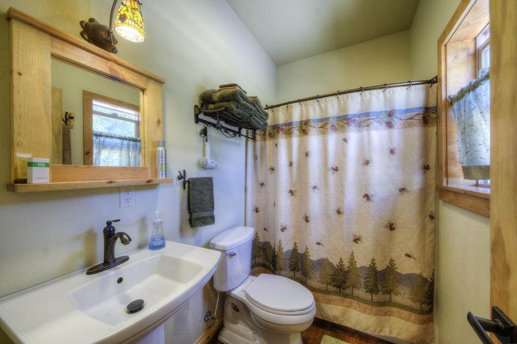 Yak Ridge Cabins And Farmstead By Mount Rushmore Villa Кийстоун Екстериор снимка