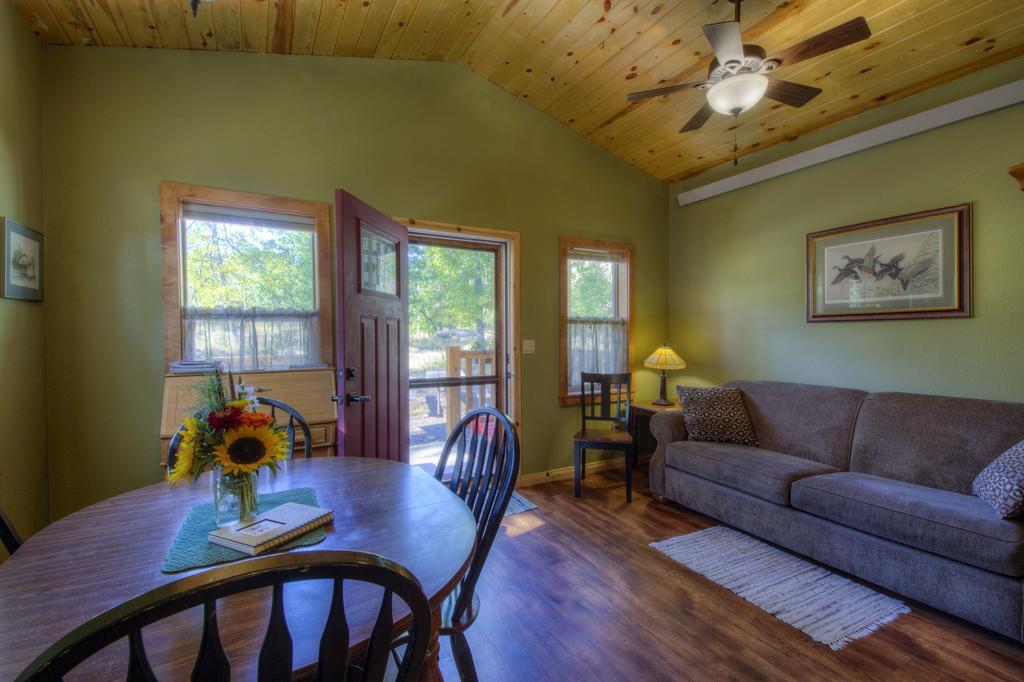 Yak Ridge Cabins And Farmstead By Mount Rushmore Villa Кийстоун Екстериор снимка