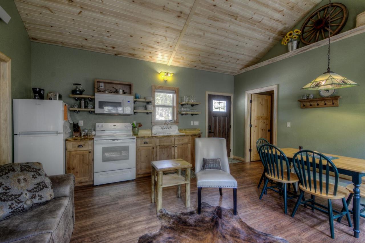 Yak Ridge Cabins And Farmstead By Mount Rushmore Villa Кийстоун Екстериор снимка